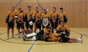 L'équipe de lacrosse avec tenues personnalisées de SPORTAMO