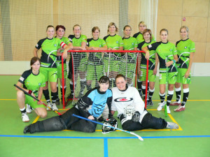 Equipe de floorball en maillots SPORTAMO