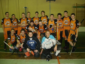 Equipe de floorball en maillots SPORTAMO